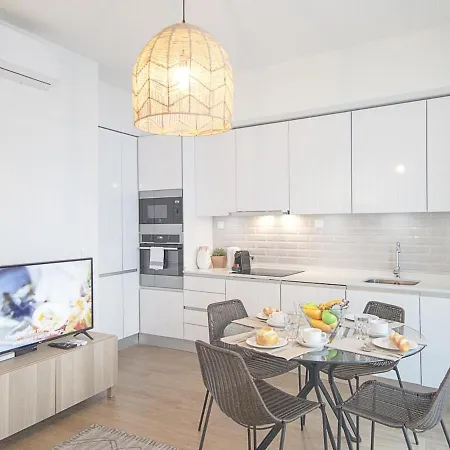Principe Real Lovely With Ac Appartement Lissabon